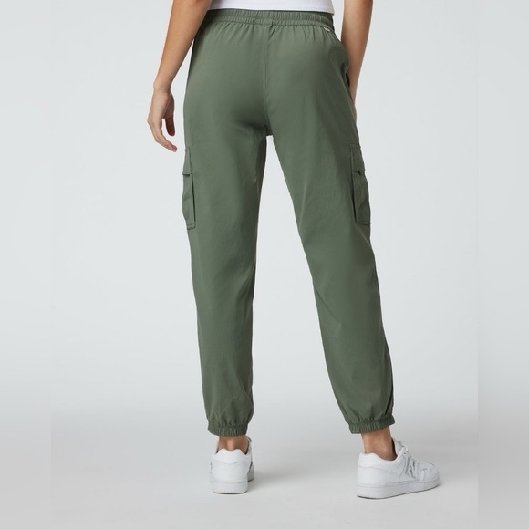 Vuori Birch Joggers - Picture 2 of 14